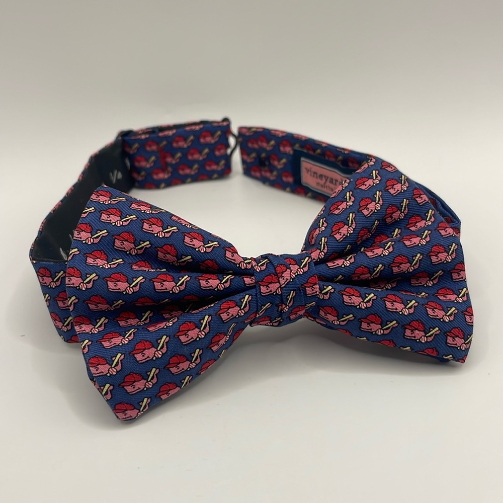 Vineyard Vines Baseball Whale Bow Tie